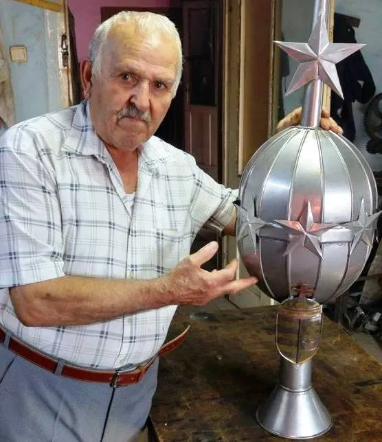 Maczo Istvan - maestru tinichigiu Maczo Istvan - maestru tinichigiu